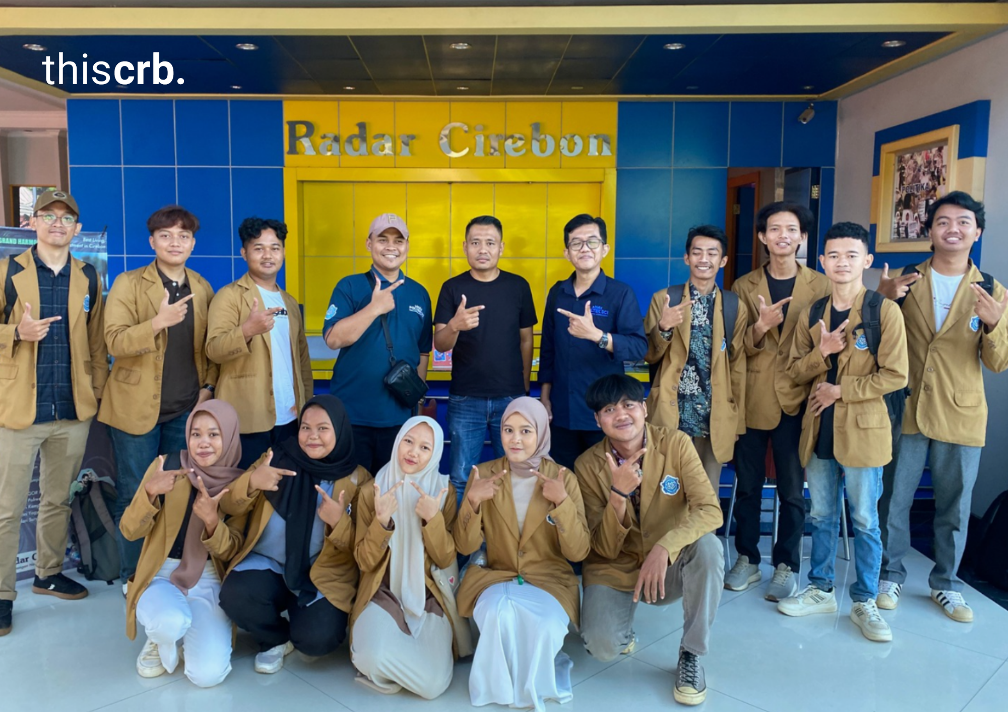 Belajar Branding Digital Bareng Radar Cirebon, Mahasiswa Poltek SCI Tunjukkan Karya UMKM