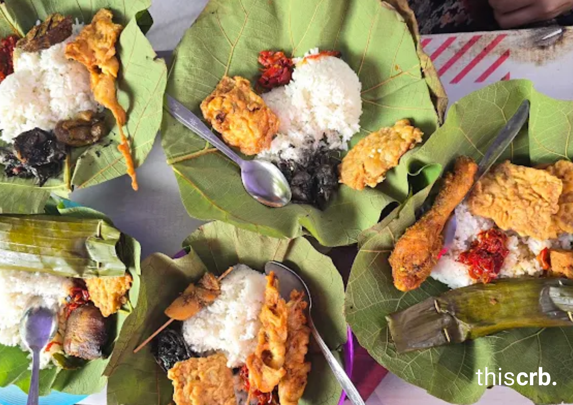 Rekomendasi Nasi Jamblang di Cirebon, Tempat Kuliner Legendaris yang Wajib Kamu Coba