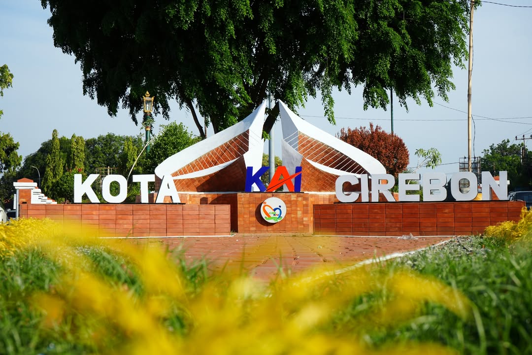 Revitalisasi Taman Kota Cirebon oleh KAI: Sentuhan Estetika dengan Filosofi Budaya Lokal