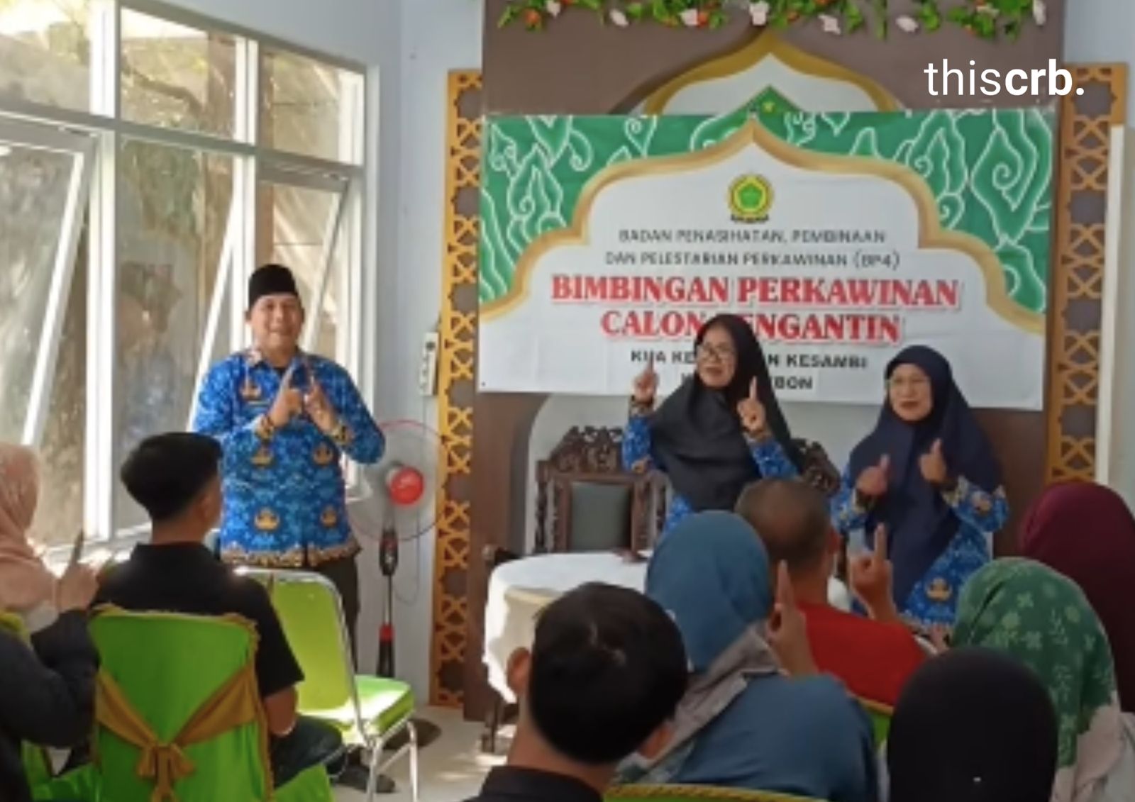 Tepuk Sakinah, Cara Unik KUA Kesambi Hidupkan Suasana Bimbingan Perkawinan