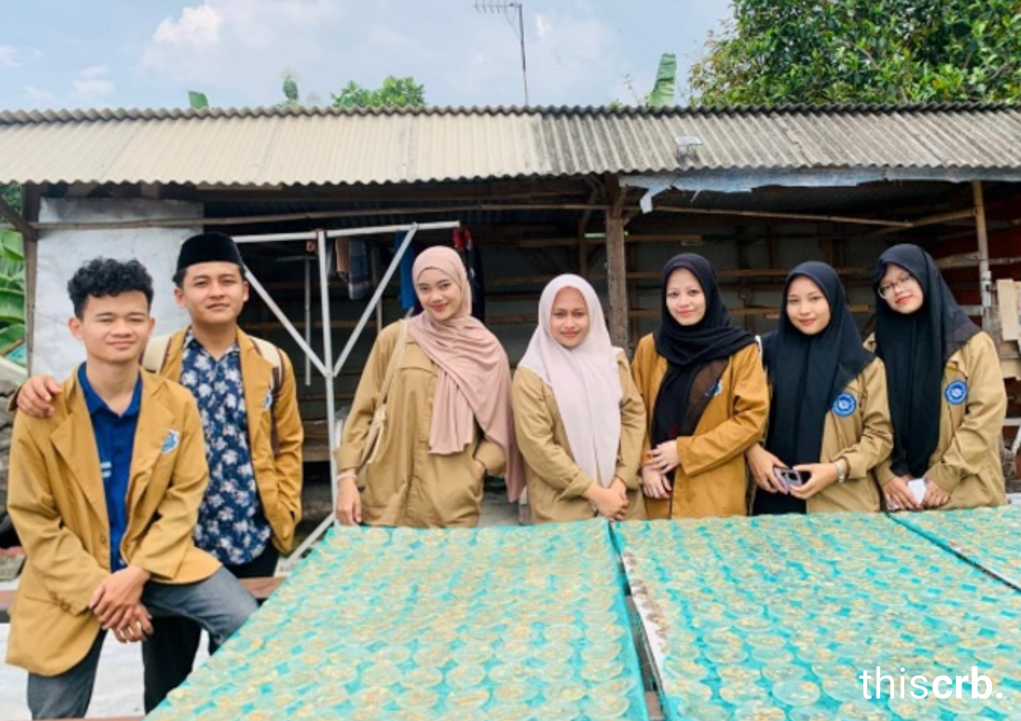 Lewat Program PKM, Mahasiswa Politeknik SCI Dorong Pengembangan UMKM Ciping Desa Kumbung