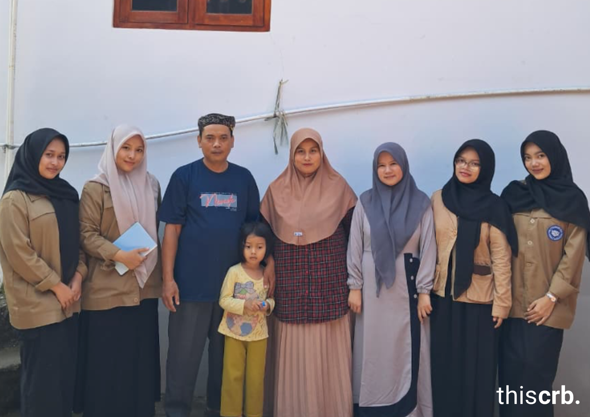 Mahasiswa Politeknik SCI Lakukan PKM di UMKM Laundry Al-Ghozali Lilbanat Desa Kumbung