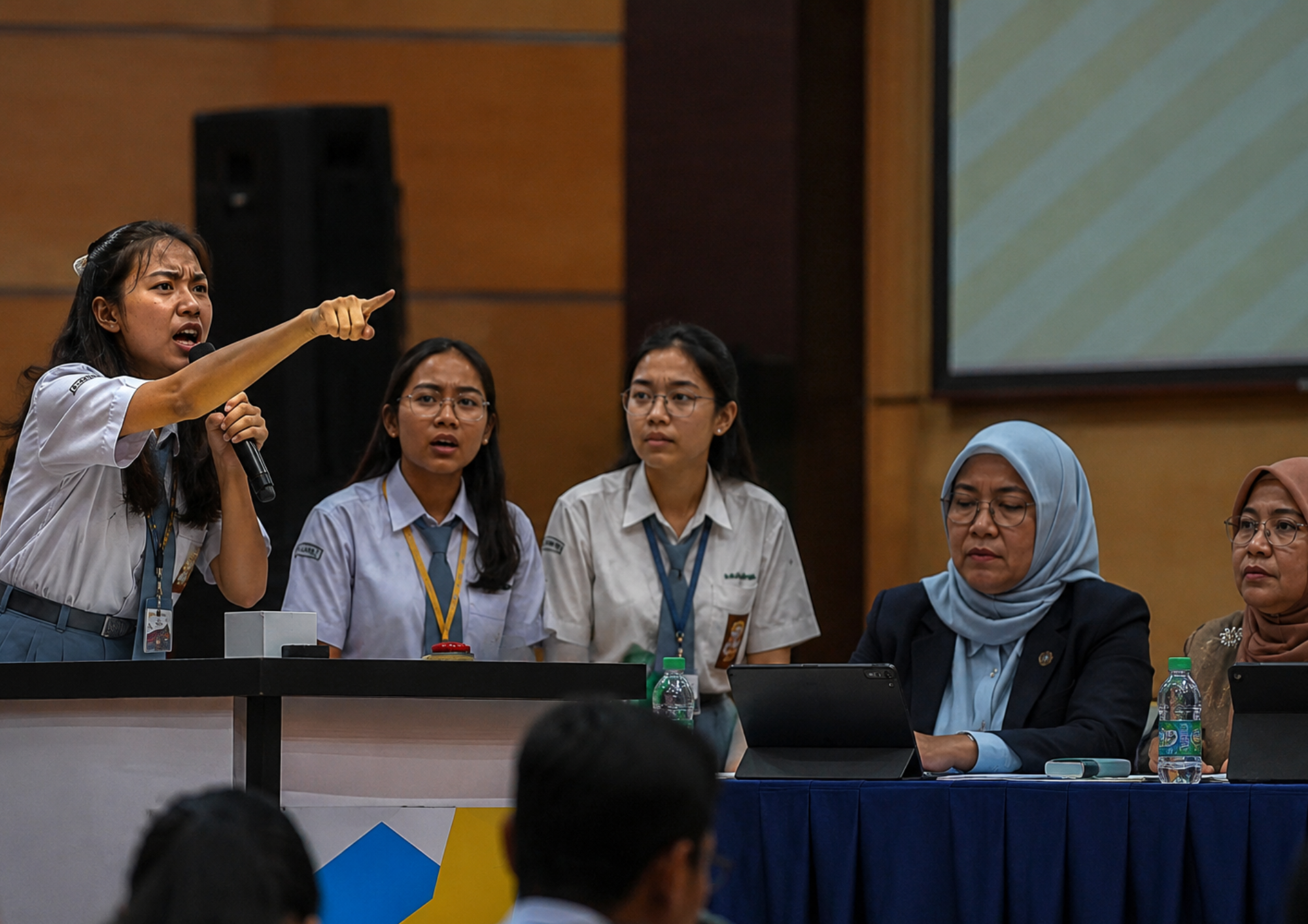 Viral! Jawaban Benar Malah Dipotong Nilai, Juri LCC MPR RI Tuai Kecaman Netizen