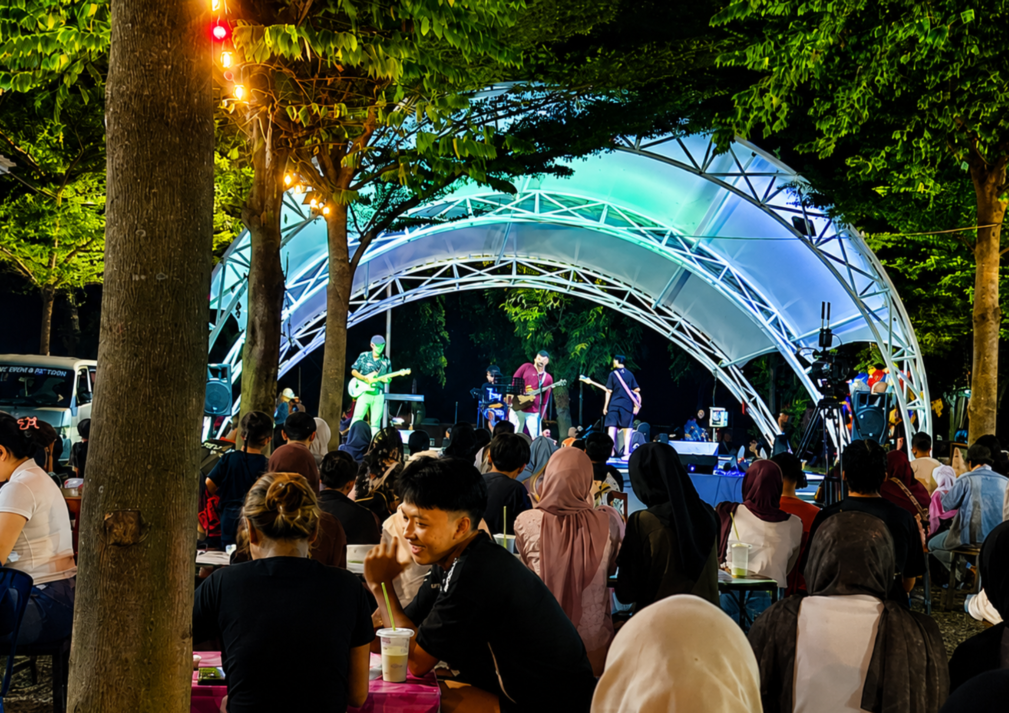 Taman Parkir Sumber Jadi Magnet Baru Warga Cirebon