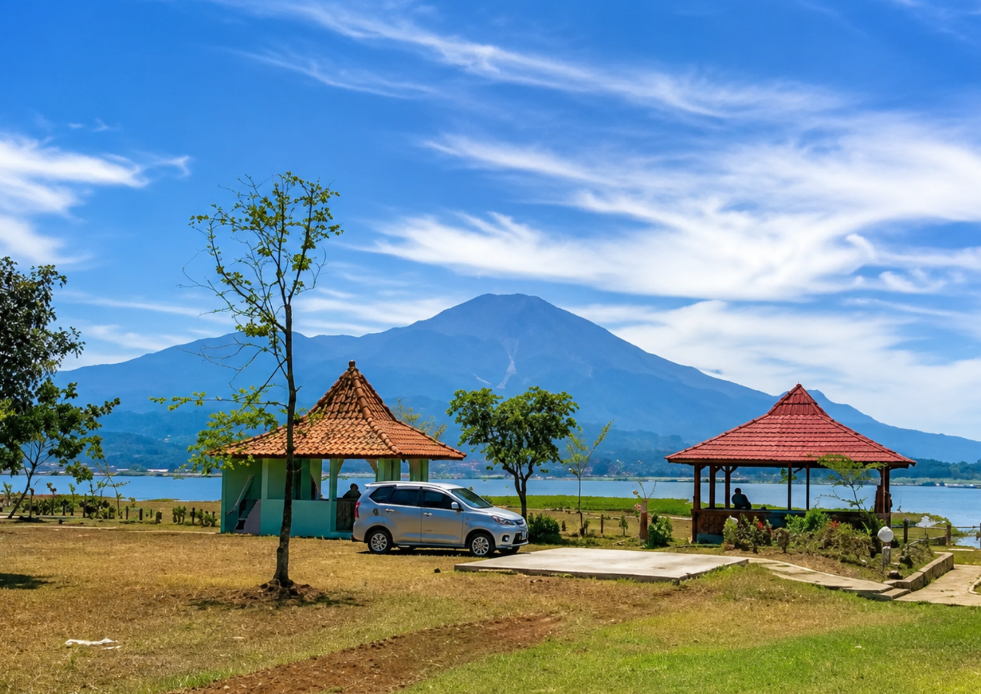 Tambun Kuningan, Tempat Nongkrong dengan View Ciremai