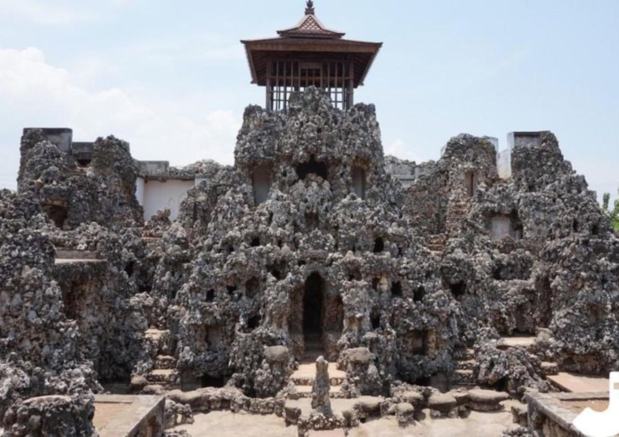 Pesona Wisata Cirebon dari Sejarah hingga Kuliner
